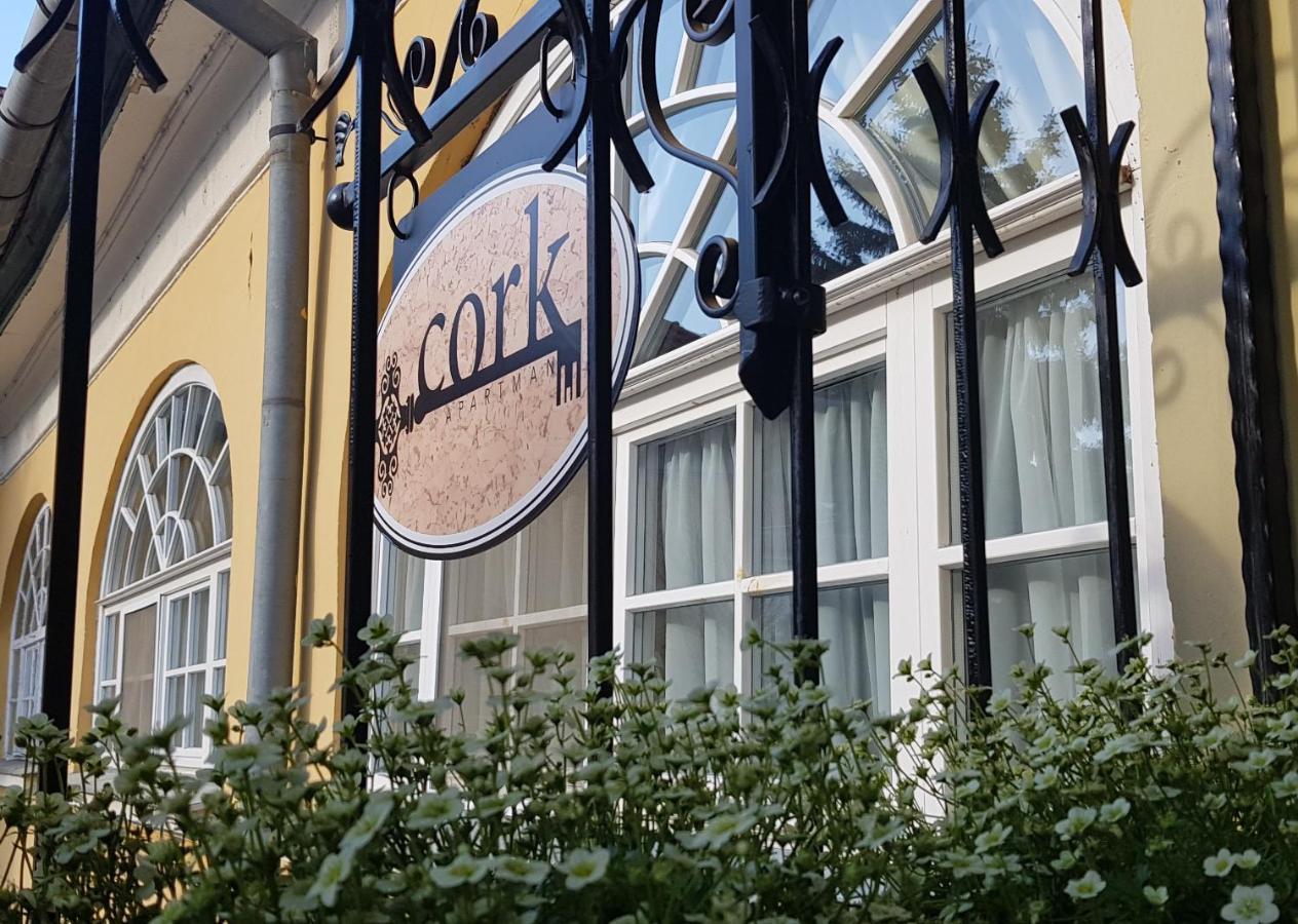 Cork Apartman Eger Esterno foto