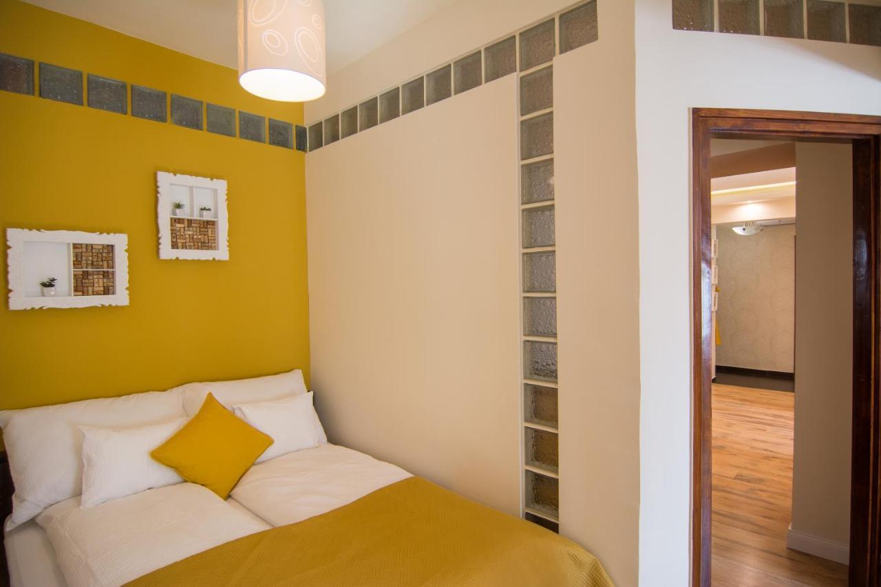 Cork Apartman Eger Esterno foto