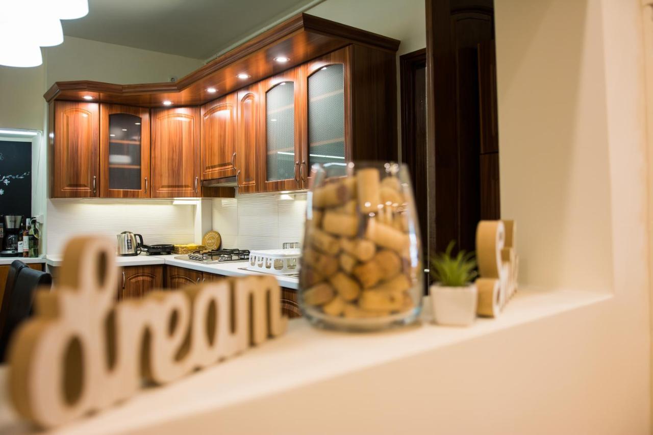 Cork Apartman Eger Esterno foto
