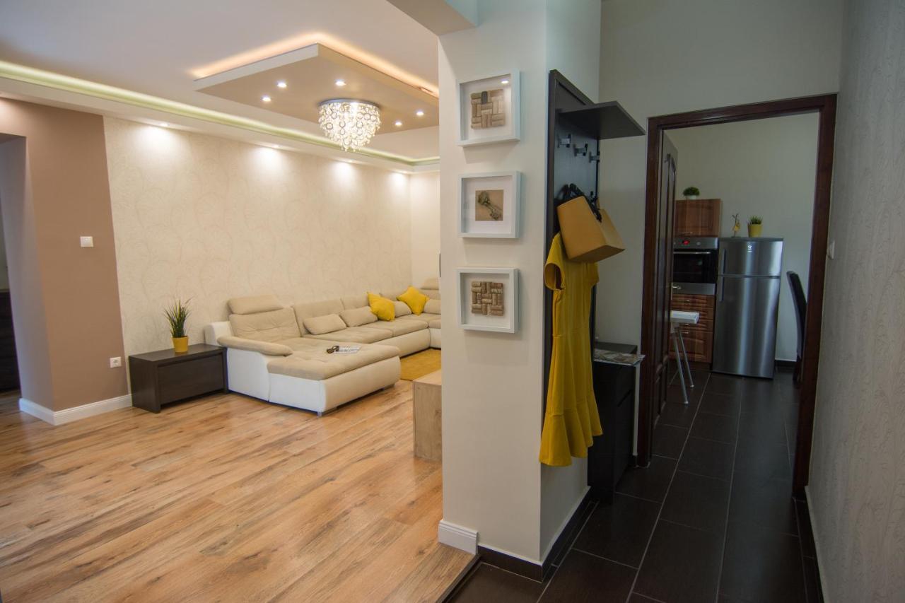 Cork Apartman Eger Esterno foto