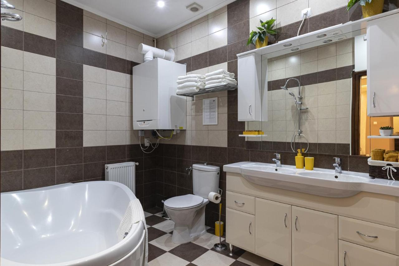 Cork Apartman Eger Esterno foto